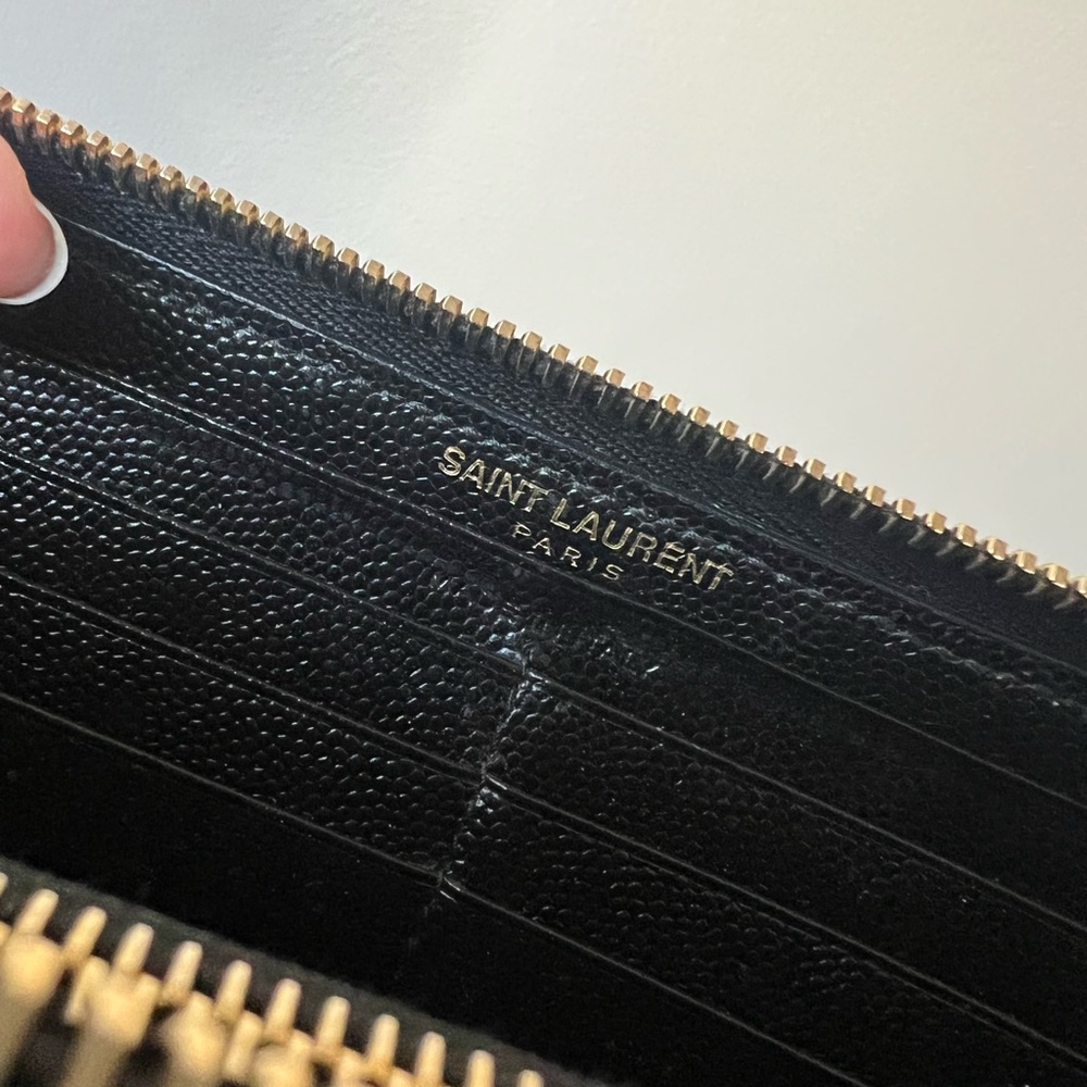Saint Laurent YSL logo Cassandra Long Zip Wallet Black And Gold - Picture 8 of 12